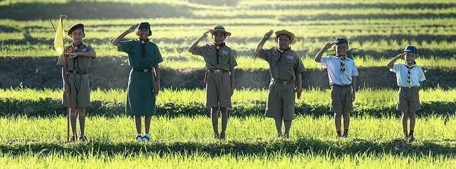 6 boys enjoying scouts